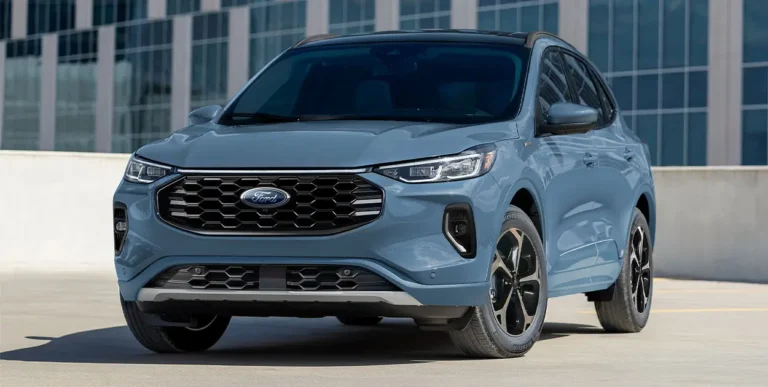 ford-escape-2024-suv-hibrida-camioneta-bateria-combustible-carga