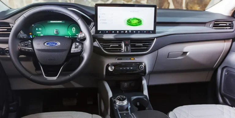 ford-escape-2024-suv-hibrida-sincroniza-smartphone-vehiculo-pantalla
